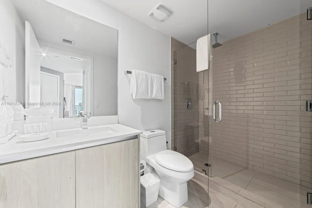 4010 S Ocean Dr #R2409 Hollywood, FL 33019