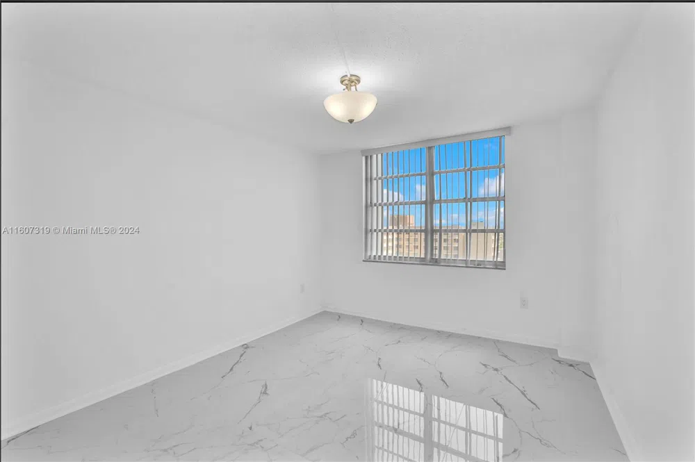 2780 NE 183rd St #1601 Aventura, FL 33160
