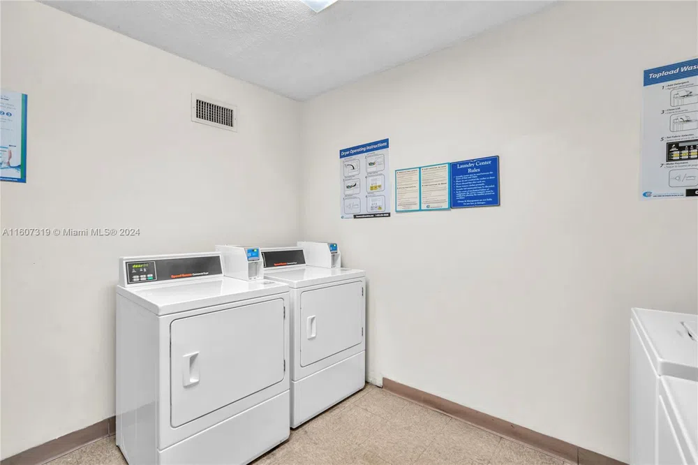2780 NE 183rd St #1601 Aventura, FL 33160