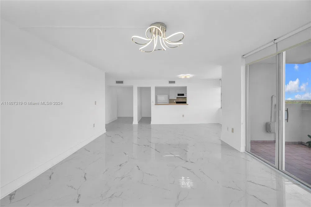 2780 NE 183rd St #1601 Aventura, FL 33160