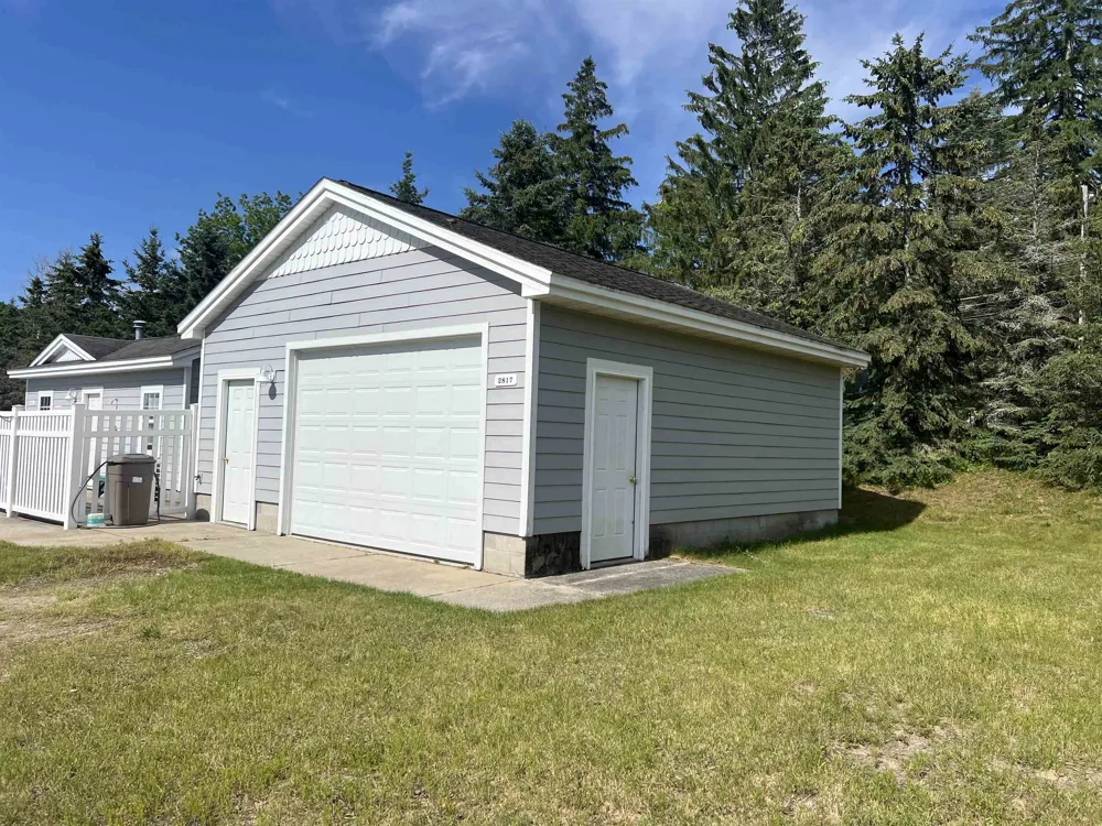 2817 W Shore Drive Central Lake Township, MI 49622