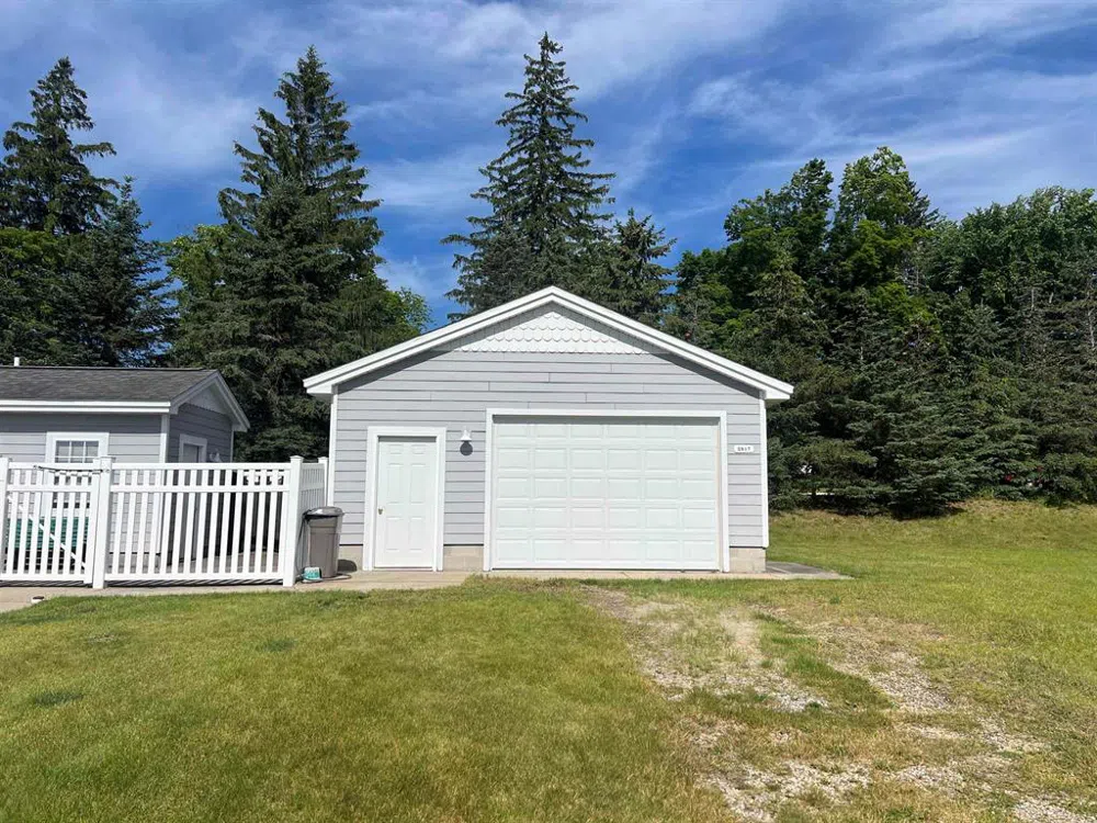 2817 W Shore Drive Central Lake Township, MI 49622