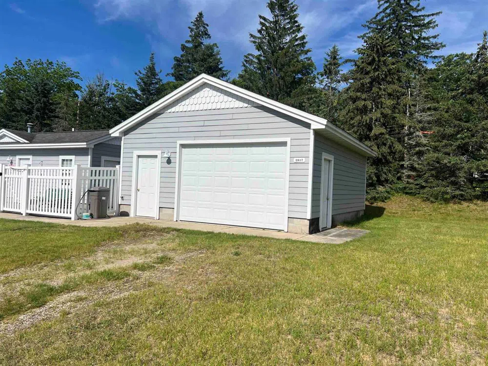 2817 W Shore Drive Central Lake Township, MI 49622