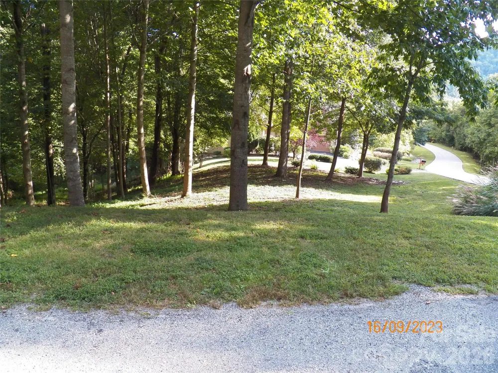 270 Somersby Parkway #8 Laurel Park, NC 28739