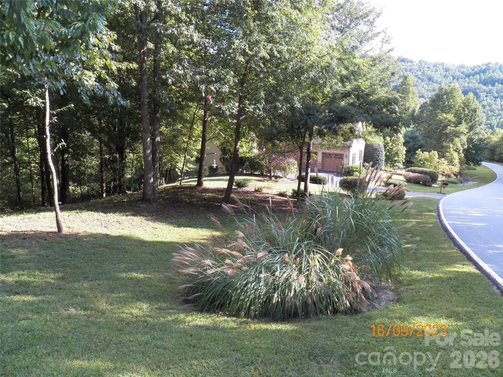 270 Somersby Parkway #8 Laurel Park, NC 28739