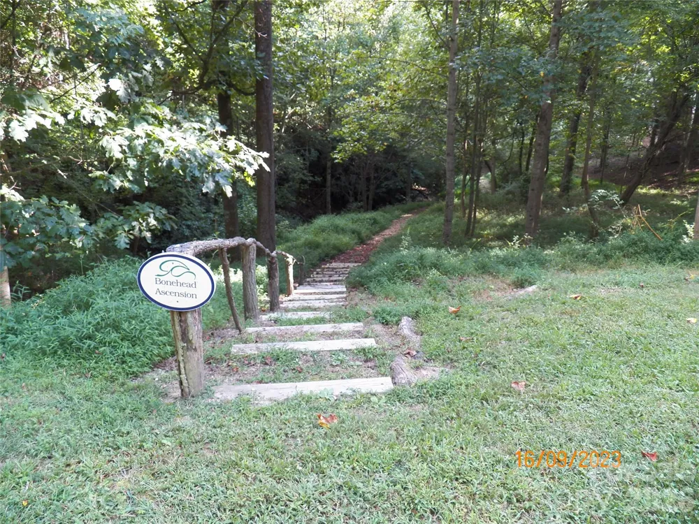 270 Somersby Parkway #8 Laurel Park, NC 28739