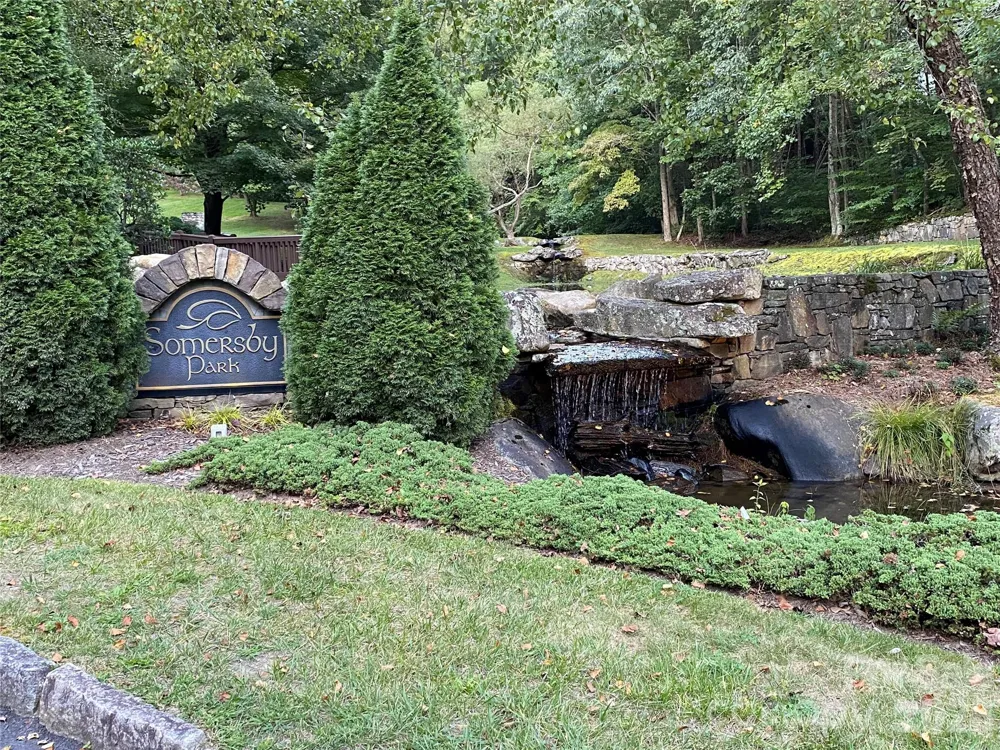 270 Somersby Parkway #8 Laurel Park, NC 28739