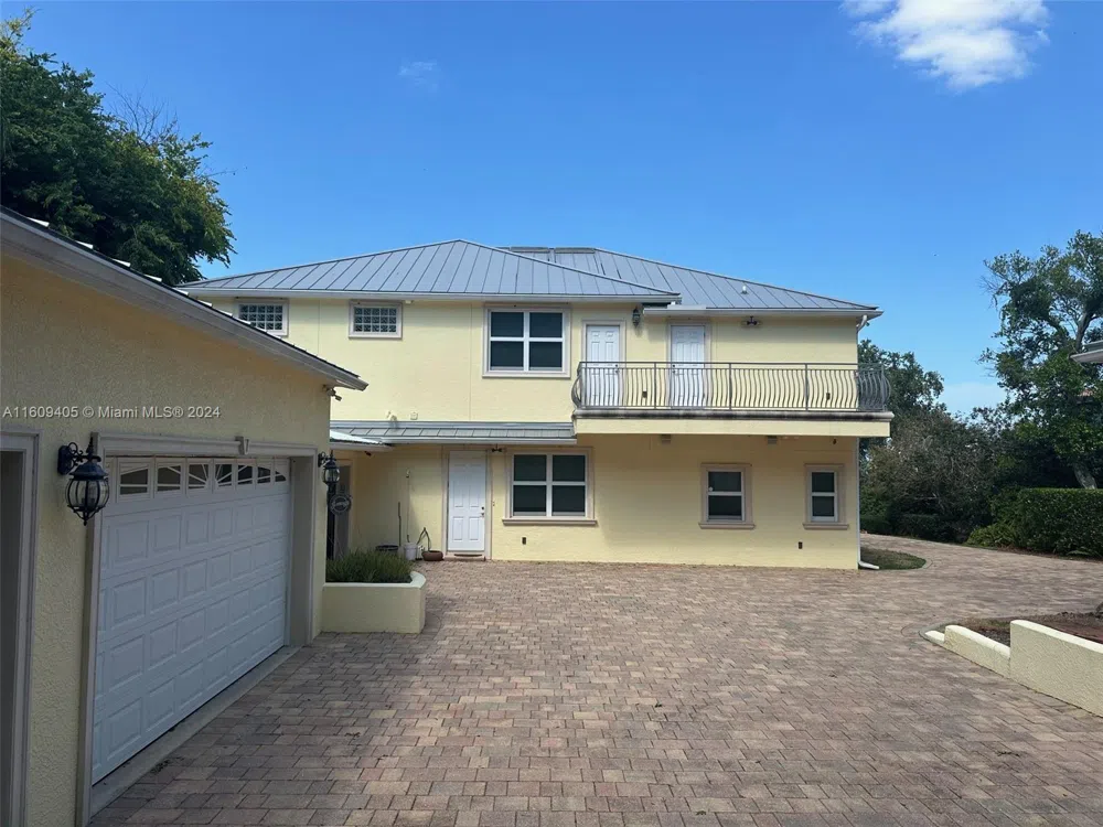 1613 Indian River Drive Cocoa, FL 32922