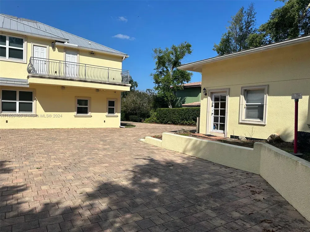 1613 Indian River Drive Cocoa, FL 32922