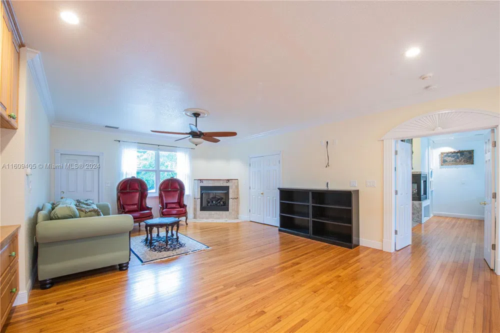 1613 Indian River Drive Cocoa, FL 32922