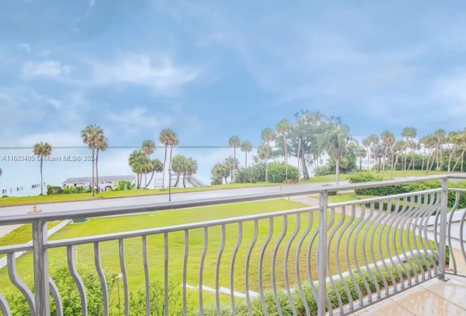 1613 Indian River Drive Cocoa, FL 32922