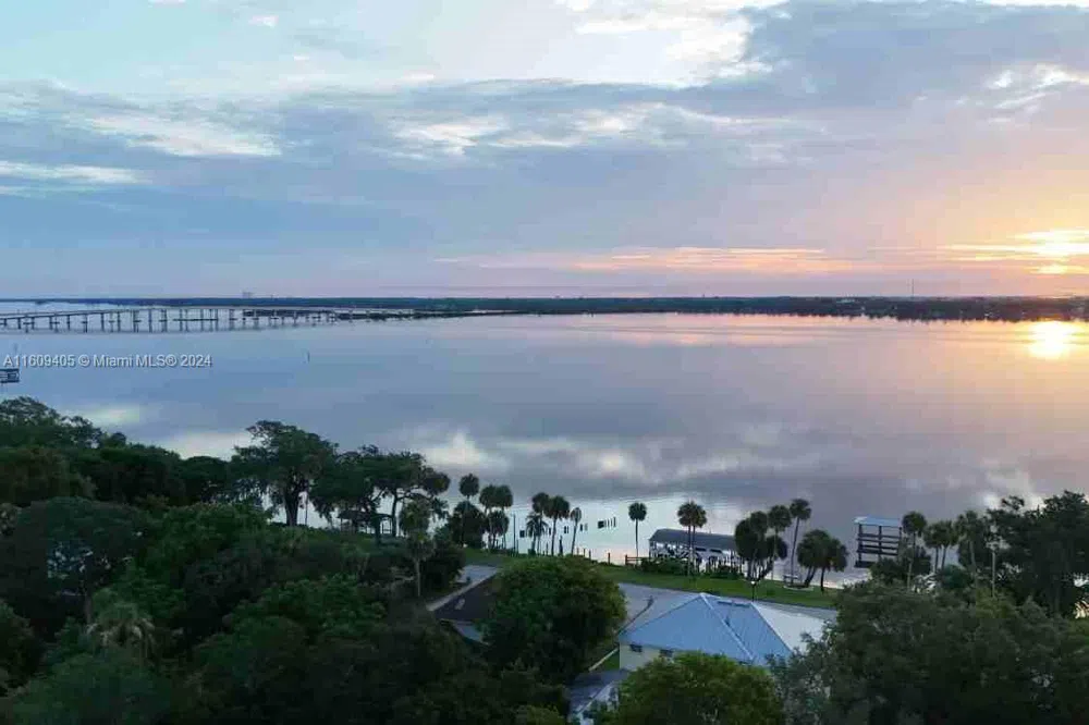 1613 Indian River Drive Cocoa, FL 32922