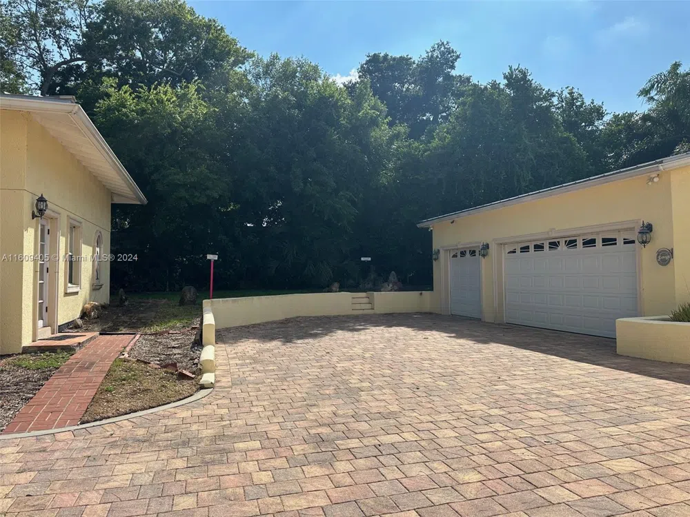 1613 Indian River Drive Cocoa, FL 32922