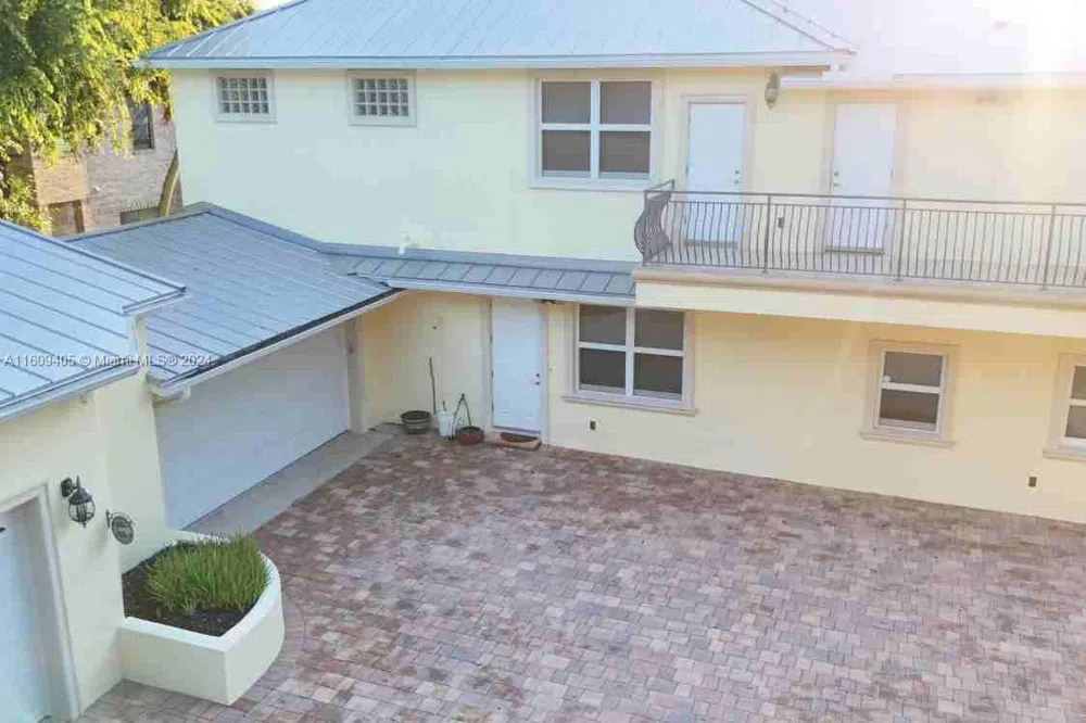 1613 Indian River Drive Cocoa, FL 32922
