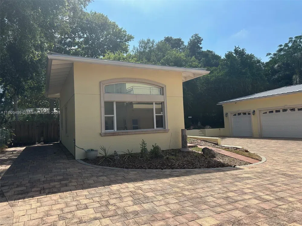 1613 Indian River Drive Cocoa, FL 32922