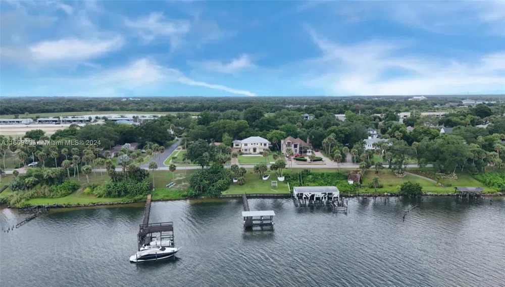 1613 Indian River Drive Cocoa, FL 32922