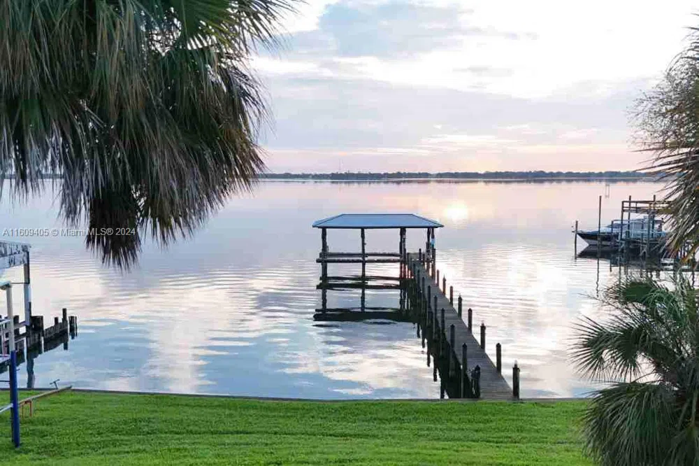 1613 Indian River Drive Cocoa, FL 32922
