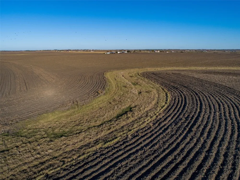 14914 Svenska Road Coupland, TX 78615