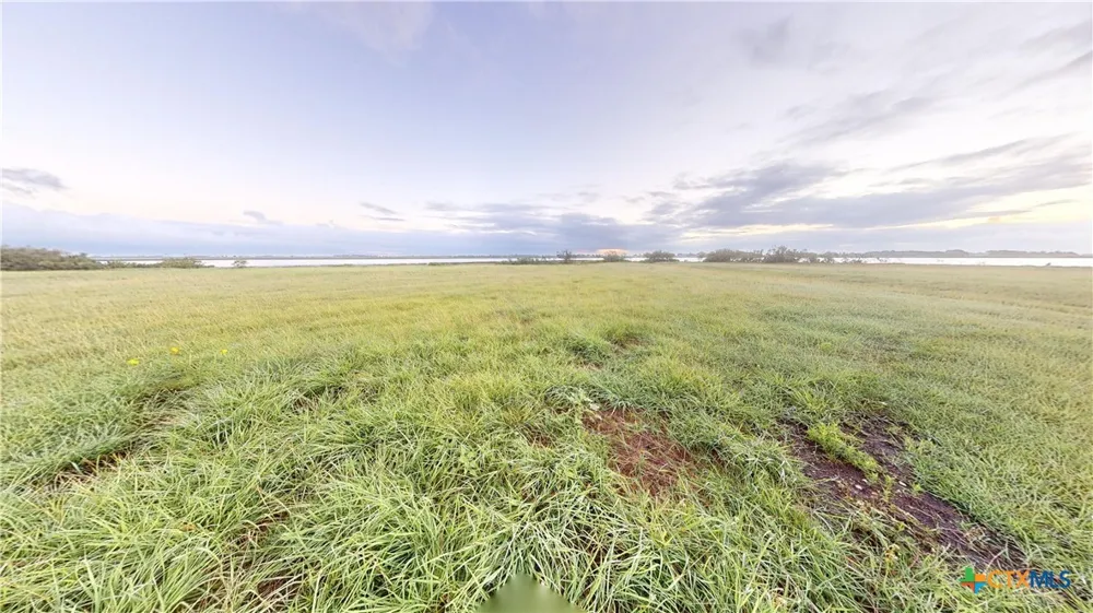 18 Bay Drive Palacios, TX 77465