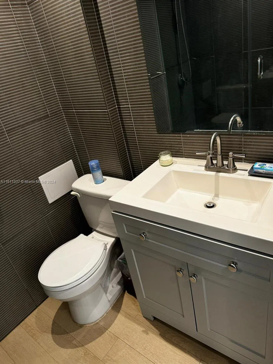 642 Michigan Ave #6 Miami Beach, FL 33139