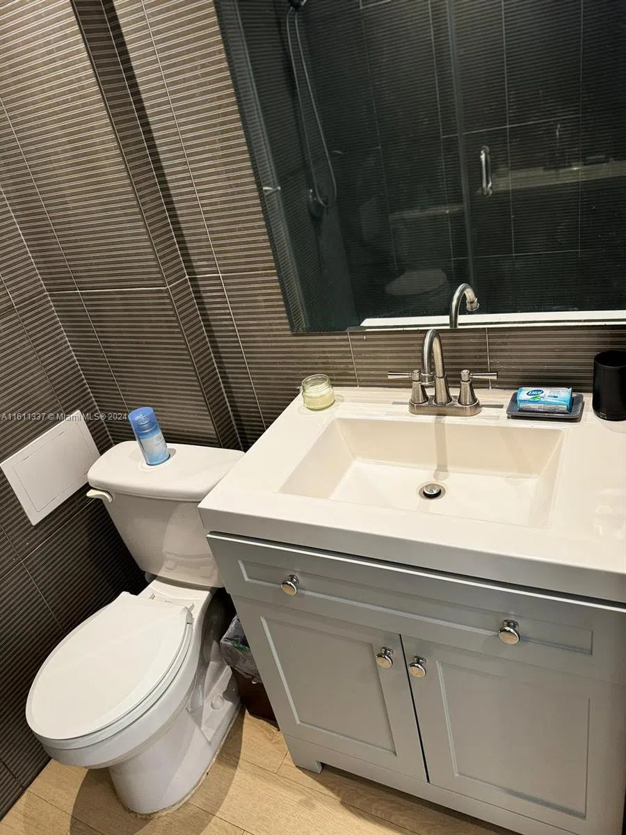 642 Michigan Ave #6 Miami Beach, FL 33139