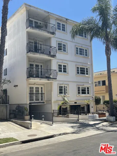 11842 Darlington Avenue #202