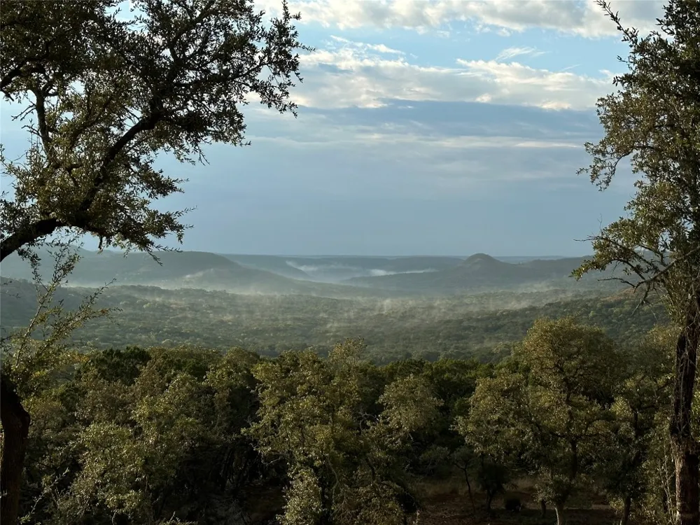 640 Ghost Dancer Fischer, TX 78623