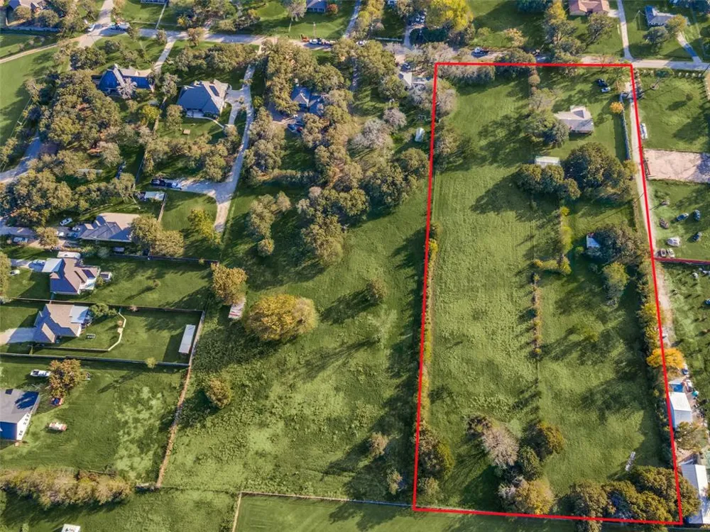 1425 Swiney Hiett Road Kennedale, TX 76060