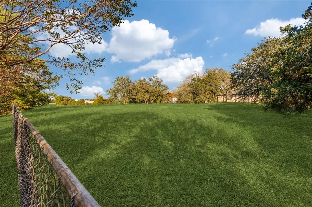 1425 Swiney Hiett Road Kennedale, TX 76060