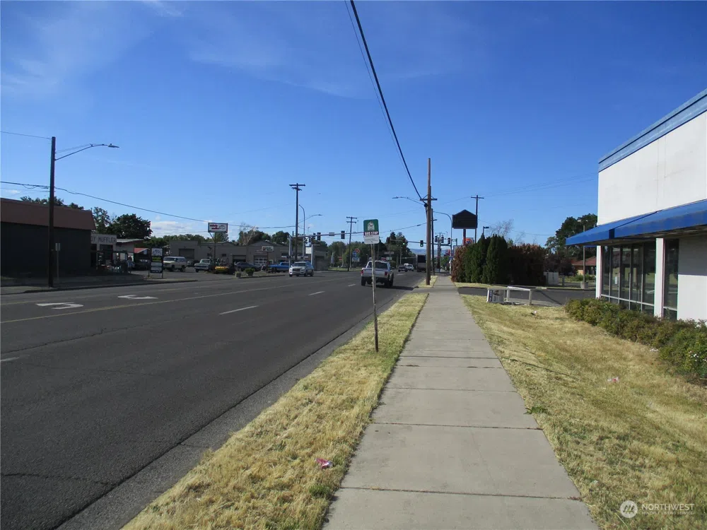 412 S 9th Avenue Walla Walla, WA 99362