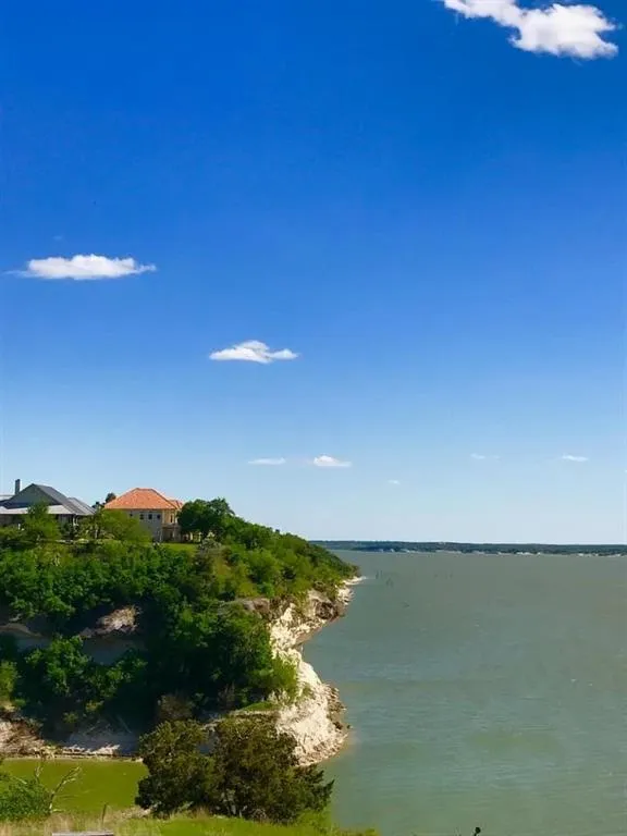 18037 Southhill Drive Whitney, TX 76692