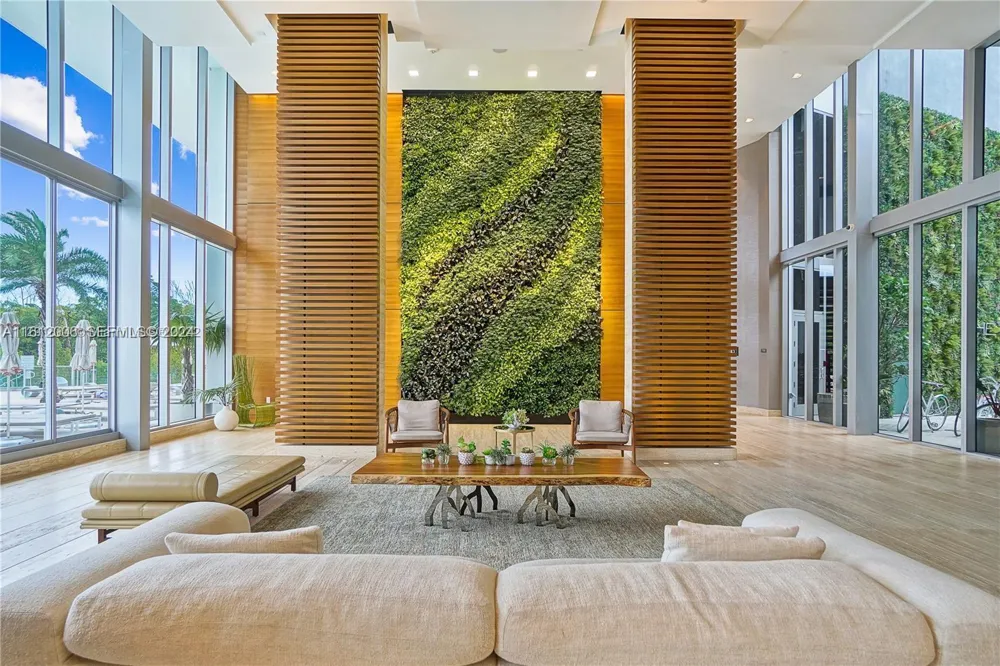 16385 Biscayne Blvd #1418 North Miami Beach, FL 33160