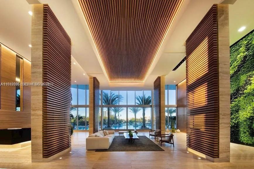 16385 Biscayne Blvd #1418 North Miami Beach, FL 33160