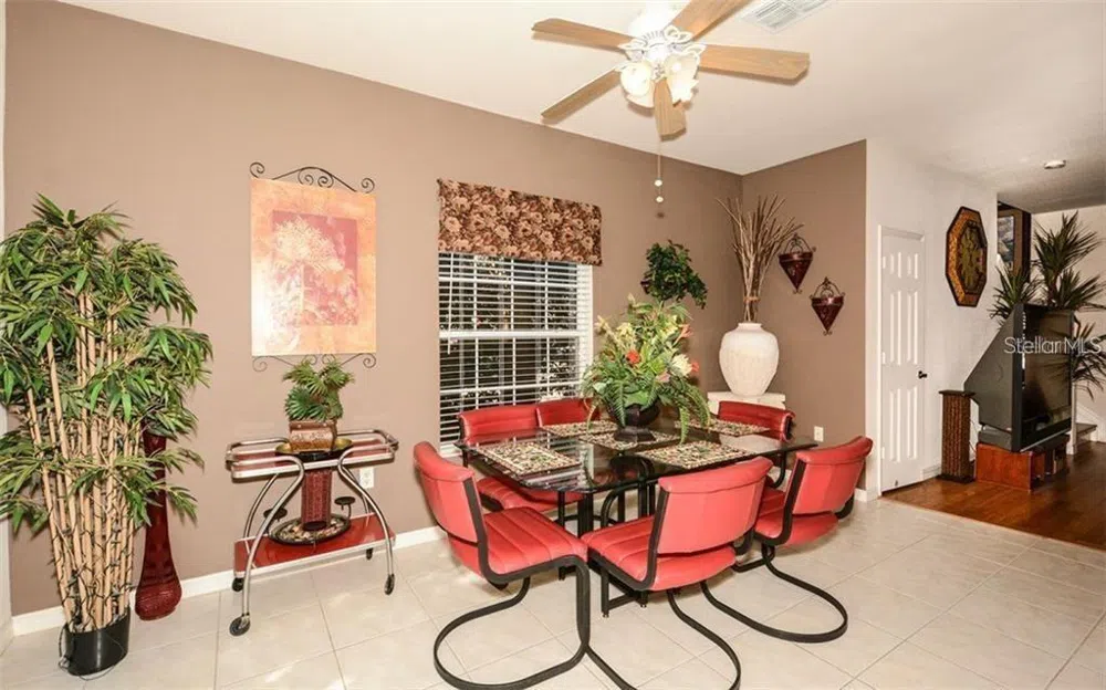 7685 PLANTATION CIRCLE #B University Park, FL 34201