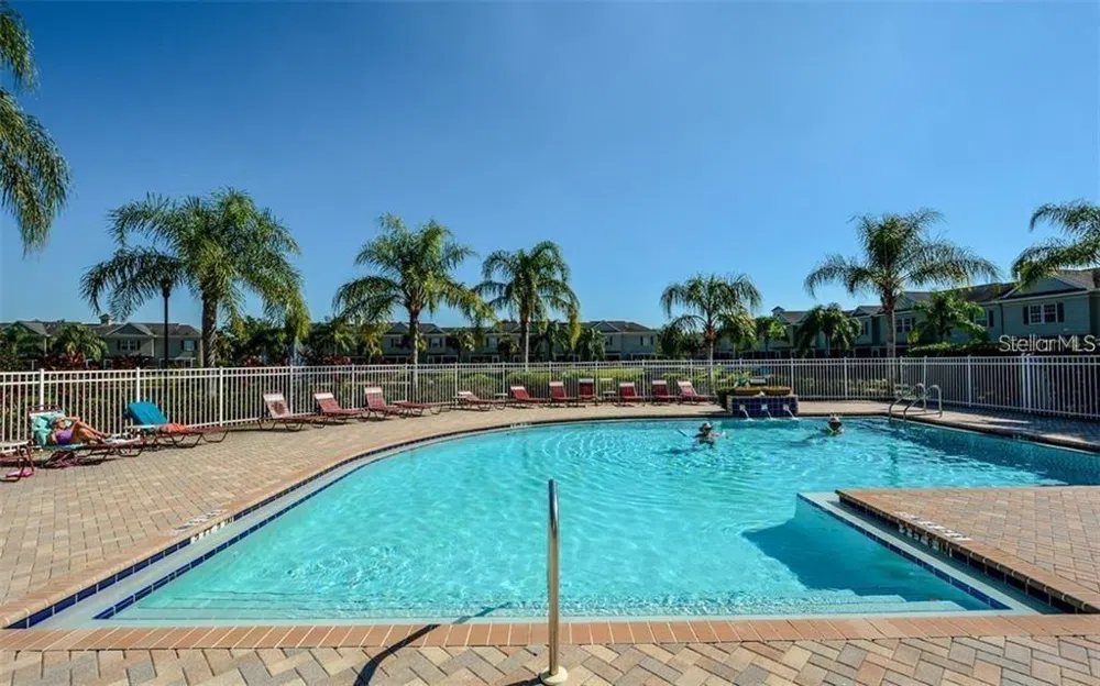 7685 PLANTATION CIRCLE #B University Park, FL 34201