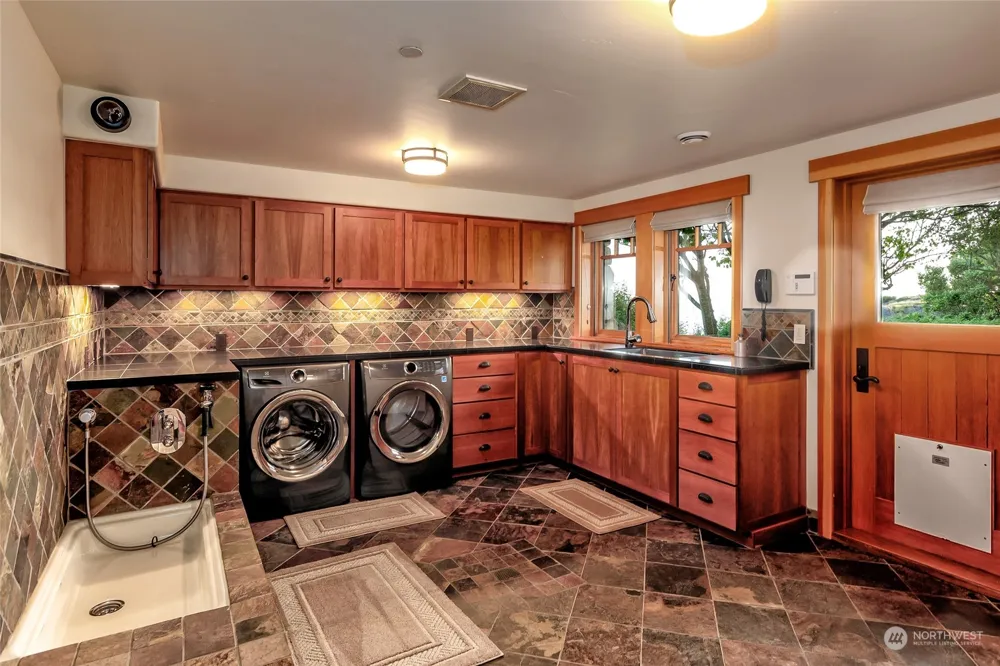 535 MacGinitie Road Friday Harbor, WA 98250