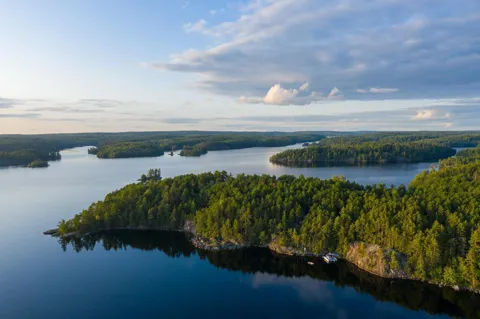 2928 Waters Island and Dock Van Vac Road