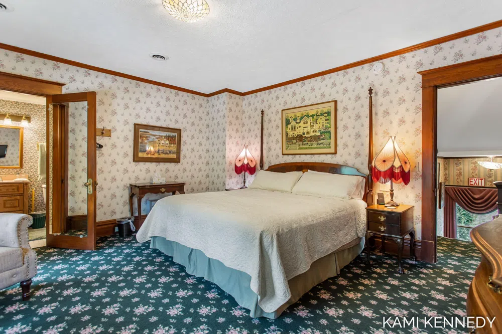 447 Butler Street Saugatuck, MI 49453
