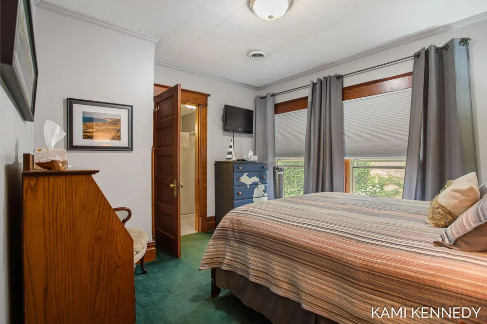 447 Butler Street Saugatuck, MI 49453