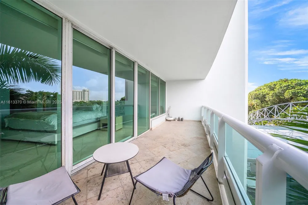 1643 Brickell Ave #704 Miami, FL 33129