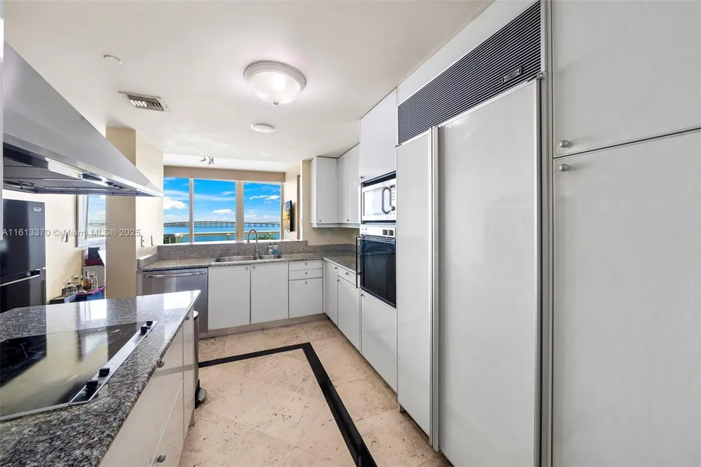 1643 Brickell Ave #704 Miami, FL 33129