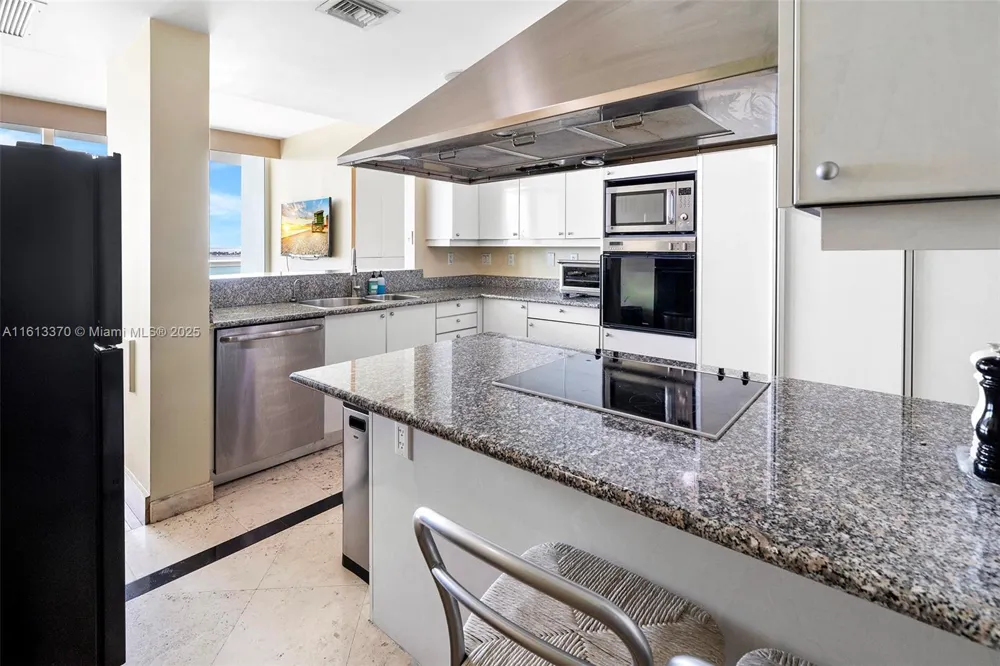 1643 Brickell Ave #704 Miami, FL 33129