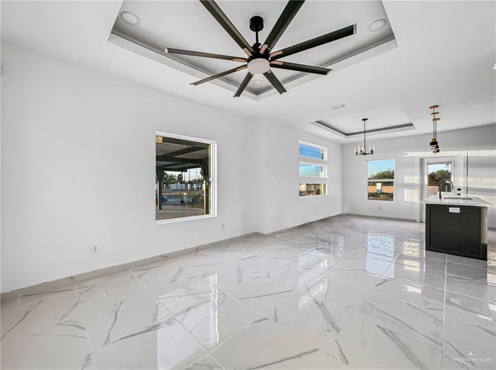 610 Buccaneer Drive Hidalgo, TX 78557