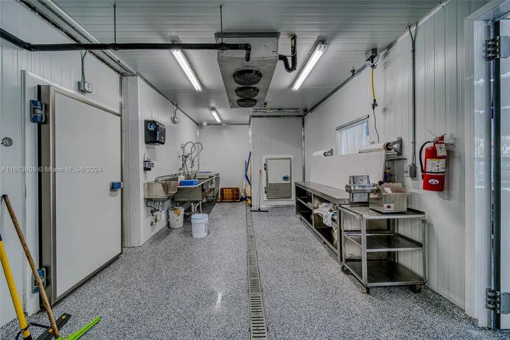 Seafood Market With Distribution in Miami Miami, FL 33186