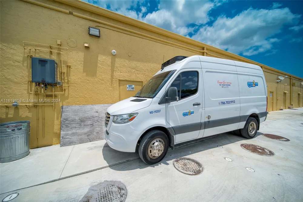 Seafood Market With Distribution in Miami Miami, FL 33186