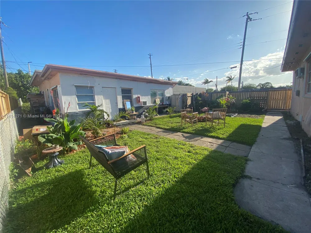 1409 S Federal Hwy Dania Beach, FL 33004