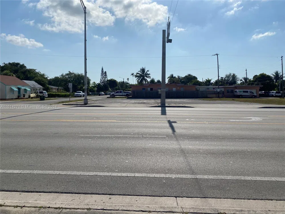1409 S Federal Hwy Dania Beach, FL 33004