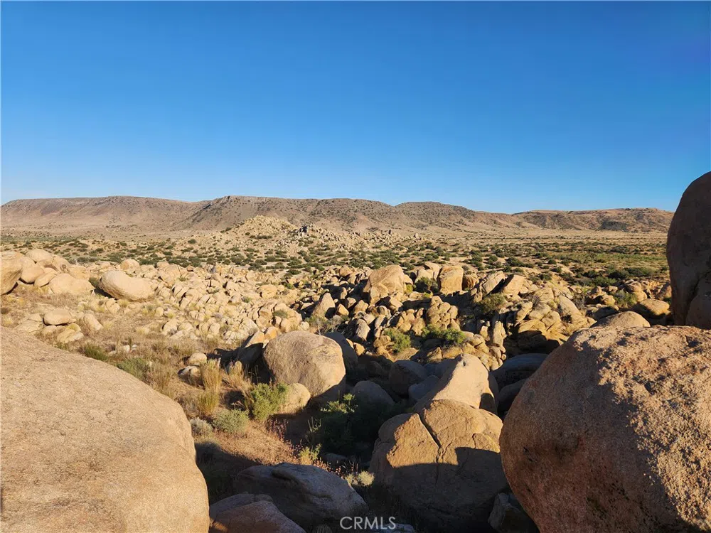 7 Oak Drive Pioneertown, CA 92268