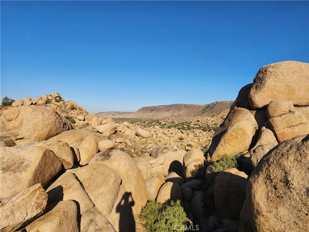 7 Oak Drive Pioneertown, CA 92268