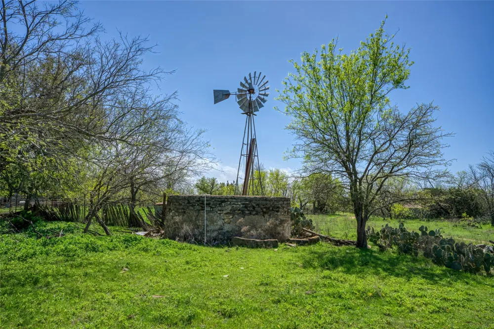 4121 County Road 2719 Evant, TX 76525